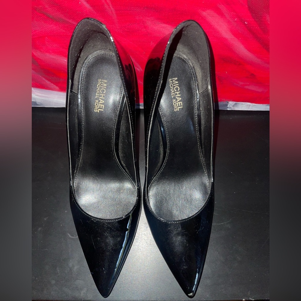 Michael Kors Glossy Black Heels - Picture 6 of 6